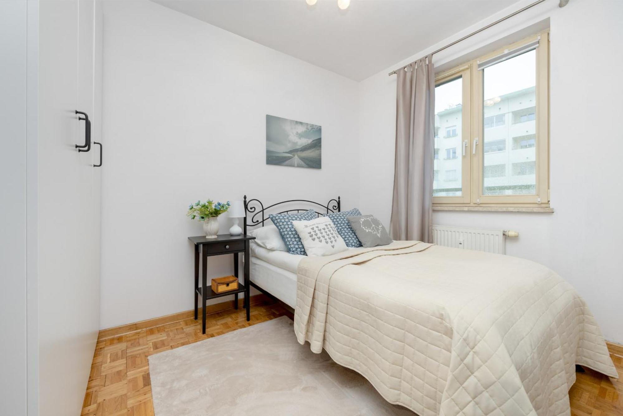 Bukowinska With Balcony And Parking And Swimming Pool By Renters * Warschau