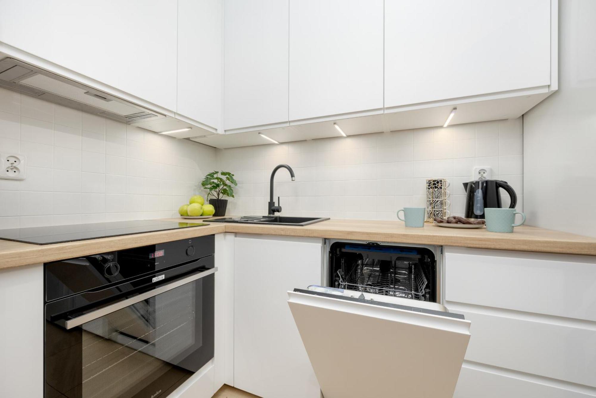 Bukowinska With Balcony And Parking And Swimming Pool By Renters Appartement Warschau